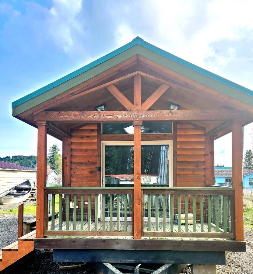 The Bogi Bear Inn Форкс Екстериор снимка