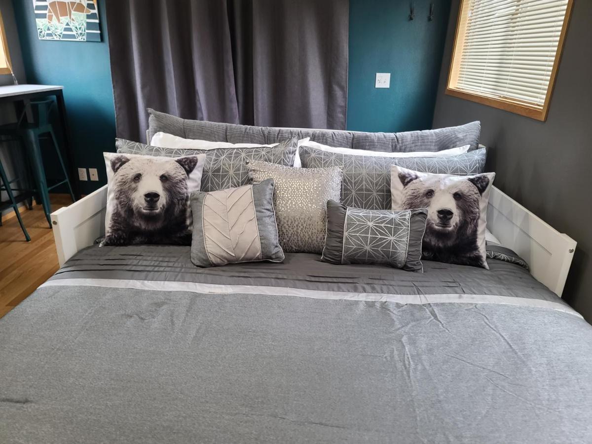 The Bogi Bear Inn Форкс Екстериор снимка